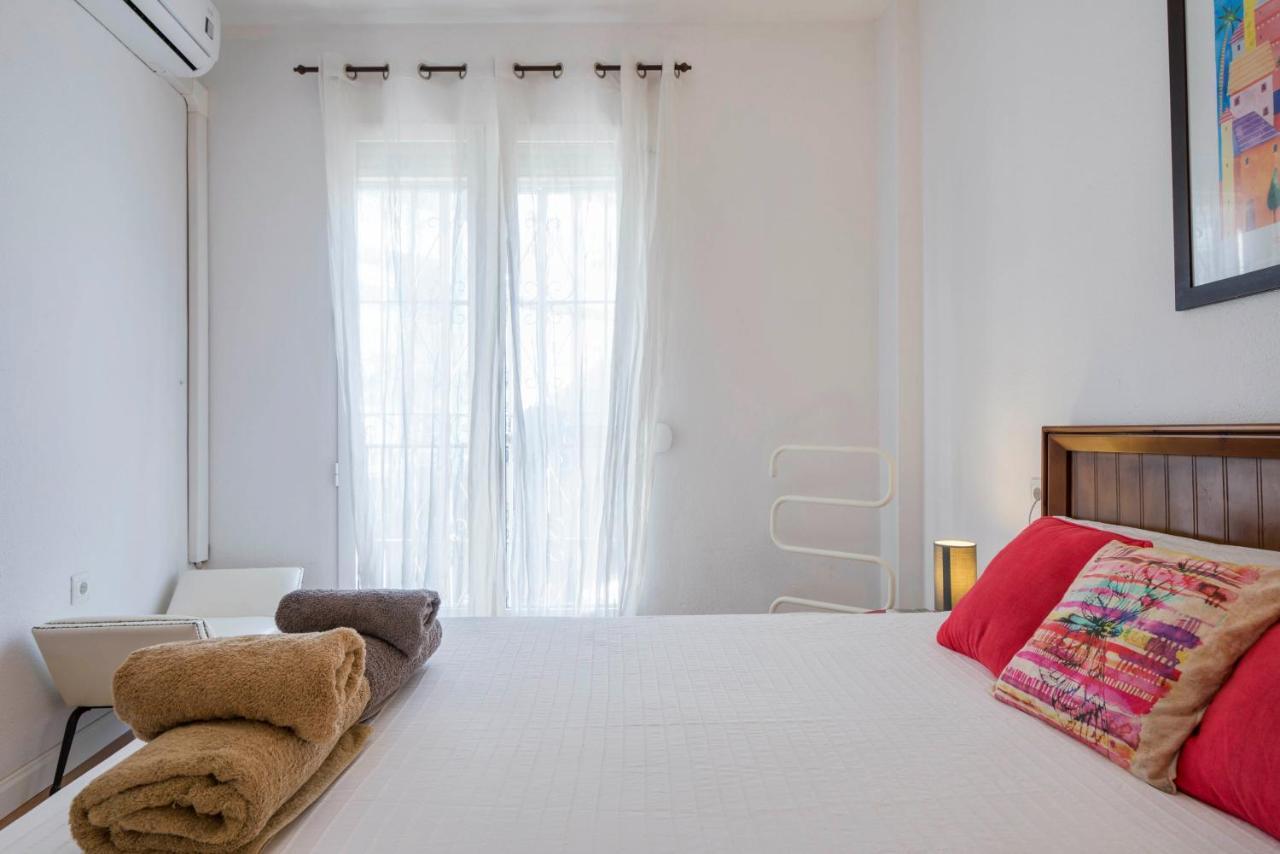 Urbanchicmalaga 3 Bedroom Spacious Quiet Historic Malaga Apt Exterior photo